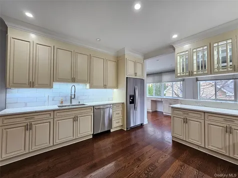 49 Greenridge Avenue White Plains NY 10605