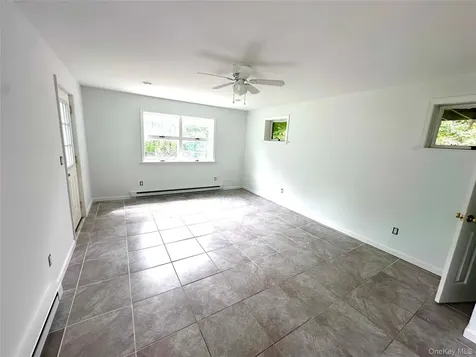 171 Roosevelt Road Hyde Park NY 12538