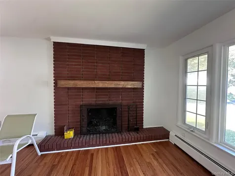 171 Roosevelt Road Hyde Park NY 12538