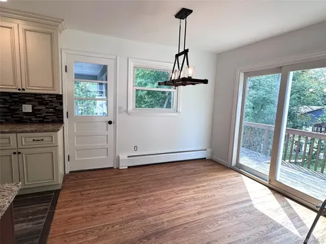 171 Roosevelt Road Hyde Park NY 12538