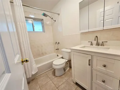 52 Mist Lane Westbury NY 11590