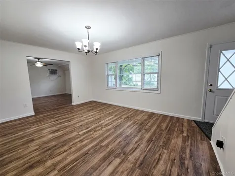 52 Mist Lane Westbury NY 11590