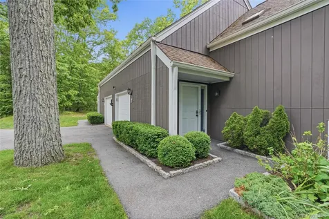 2 Timberland Pass Chappaqua NY 10514