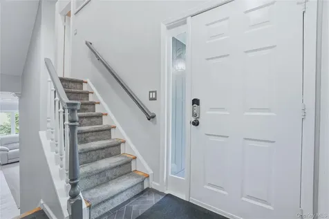 2 Timberland Pass Chappaqua NY 10514