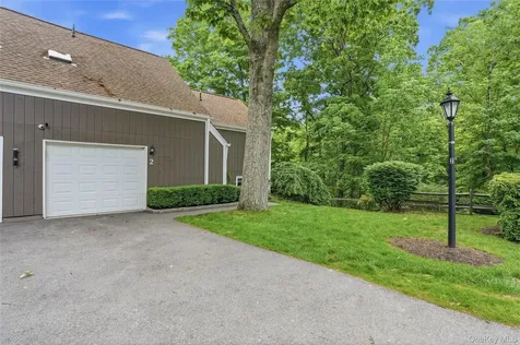 2 Timberland Pass Chappaqua NY 10514