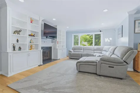 2 Timberland Pass Chappaqua NY 10514