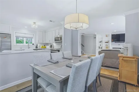 2 Timberland Pass Chappaqua NY 10514