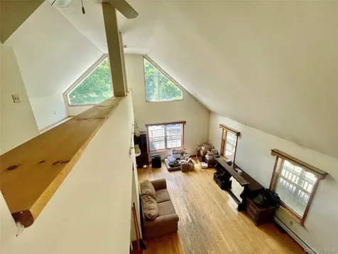 176 Downing Road Pleasant Valley NY 12569
