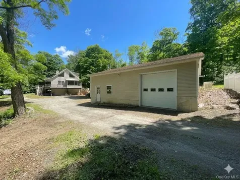 176 Downing Road Pleasant Valley NY 12569