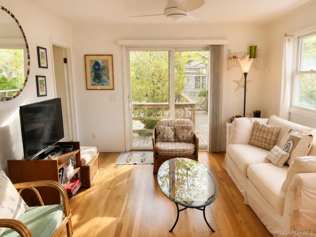 111 Walnut Walk Fair Harbor NY 11706