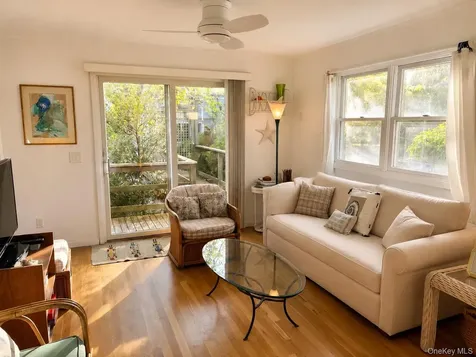 111 Walnut Walk Fair Harbor NY 11706
