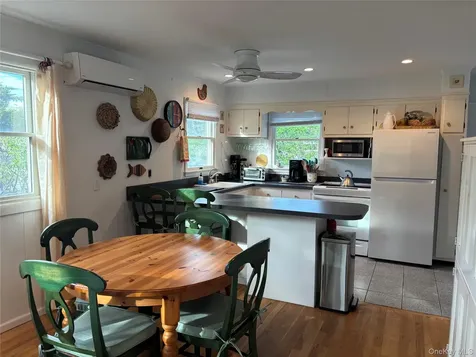111 Walnut Walk Fair Harbor NY 11706