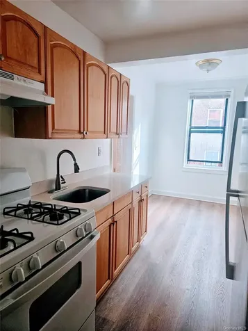 1 Broad Parkway White Plains NY 10601