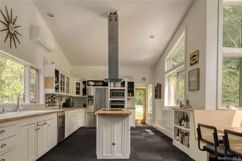 11-15 Morton Road Rhinebeck NY 12572