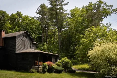 11-15 Morton Road Rhinebeck NY 12572