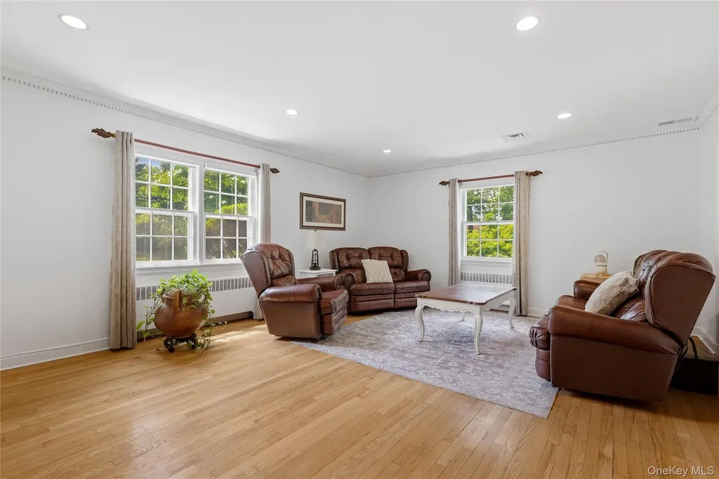 1 Hunting Ridge Road White Plains NY 10605