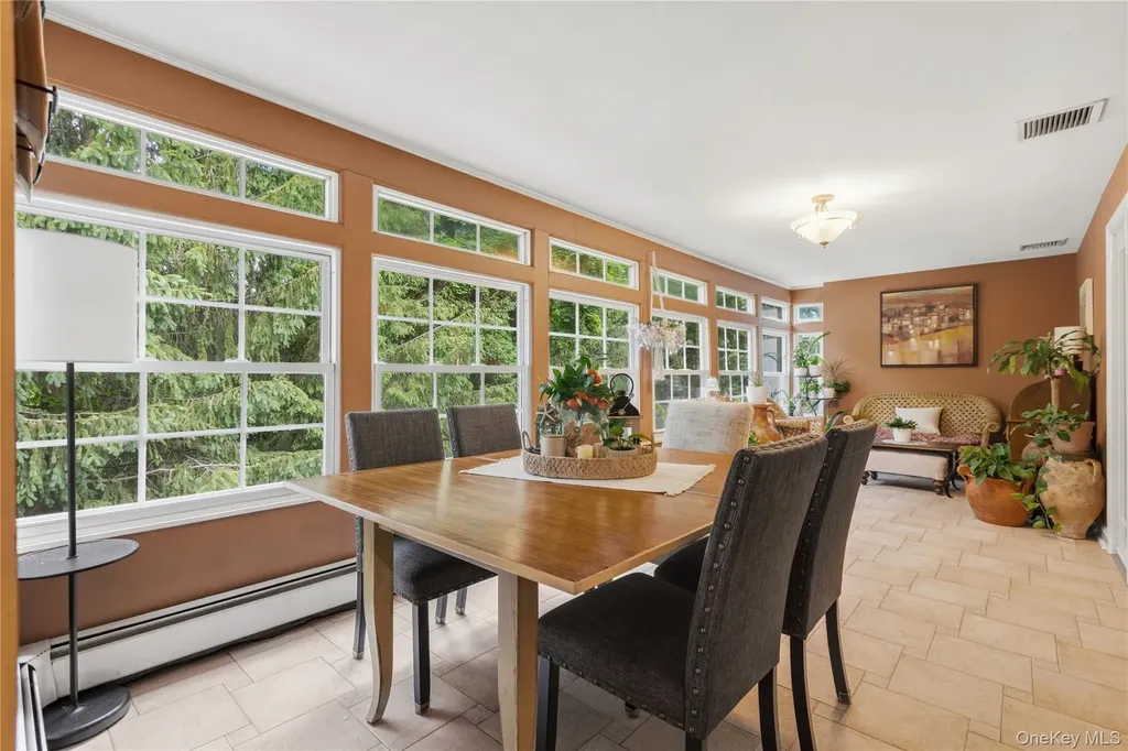 1 Hunting Ridge Road White Plains NY 10605