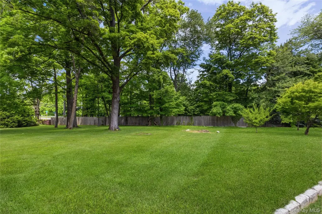 1 Hunting Ridge Road White Plains NY 10605