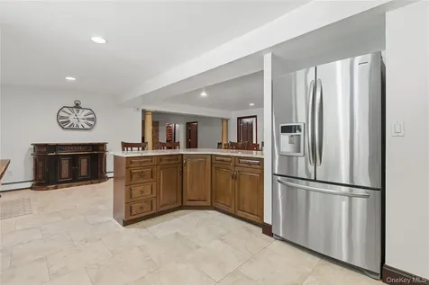 1 Hunting Ridge Road White Plains NY 10605