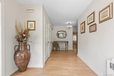 1 Hunting Ridge Road White Plains NY 10605