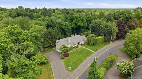 1 Hunting Ridge Road White Plains NY 10605