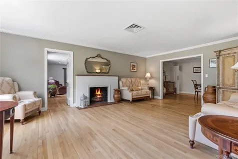 1 Hunting Ridge Road White Plains NY 10605