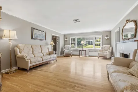 1 Hunting Ridge Road White Plains NY 10605