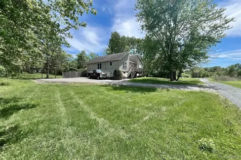 98 Oil City Road Pine Island NY 10969