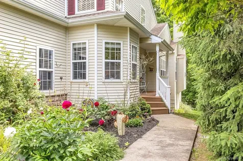 202 Pondview Loop Wappingers Falls NY 12590