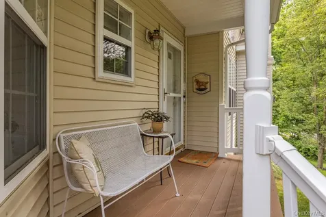 202 Pondview Loop Wappingers Falls NY 12590