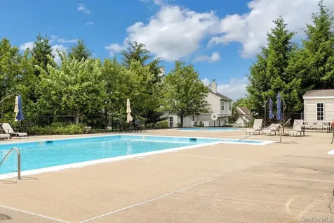 202 Pondview Loop Wappingers Falls NY 12590