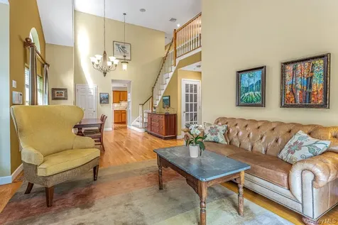 202 Pondview Loop Wappingers Falls NY 12590
