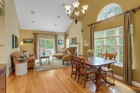 202 Pondview Loop Wappingers Falls NY 12590