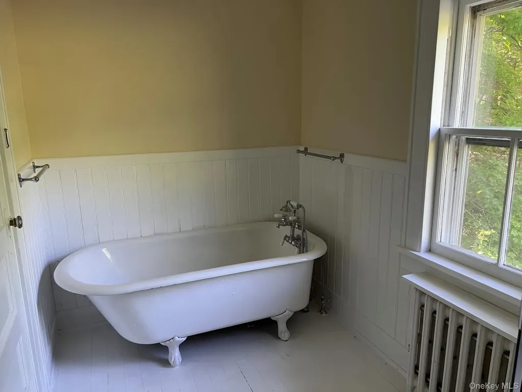 559 Shunpike Millbrook NY 12545