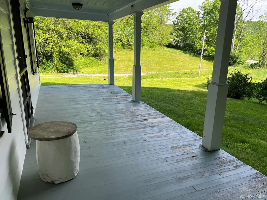 559 Shunpike Millbrook NY 12545
