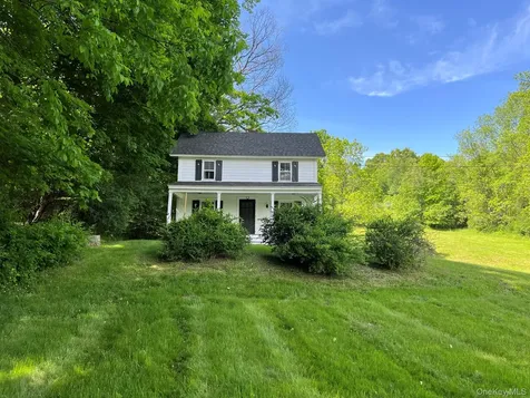 559 Shunpike Millbrook NY 12545