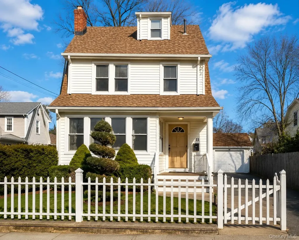 104-11 197th Street Saint Albans NY 11412