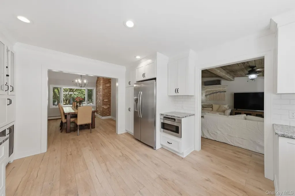 30 Landing Meadow Road Smithtown NY 11787