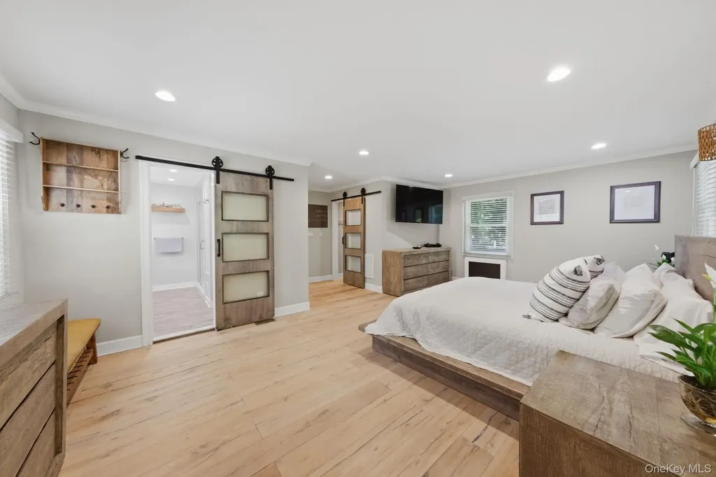 30 Landing Meadow Road Smithtown NY 11787