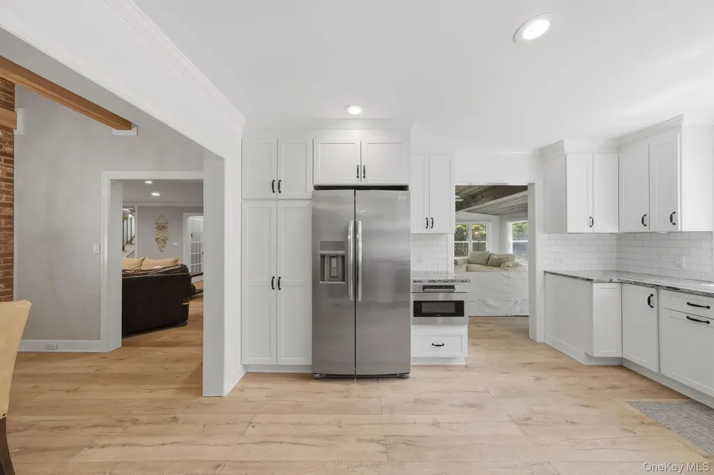 30 Landing Meadow Road Smithtown NY 11787