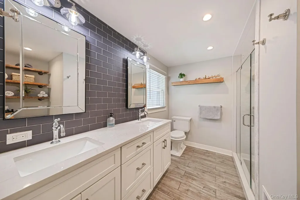 30 Landing Meadow Road Smithtown NY 11787