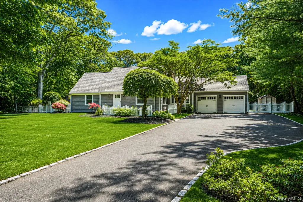 30 Landing Meadow Road Smithtown NY 11787