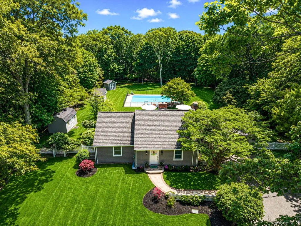 30 Landing Meadow Road Smithtown NY 11787