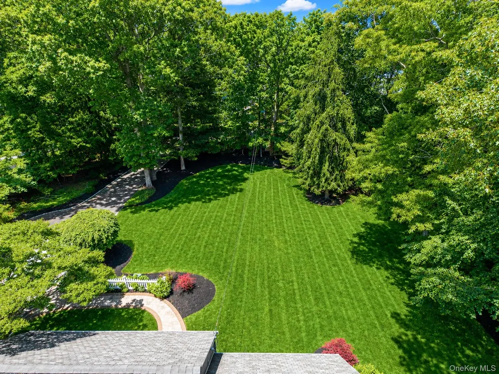 30 Landing Meadow Road Smithtown NY 11787
