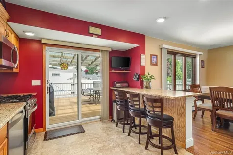 11 Damin Drive Farmingdale NY 11735