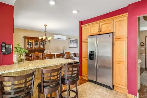 11 Damin Drive Farmingdale NY 11735