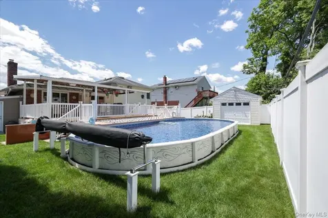 11 Damin Drive Farmingdale NY 11735