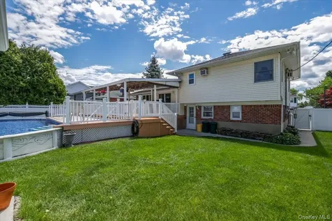 11 Damin Drive Farmingdale NY 11735