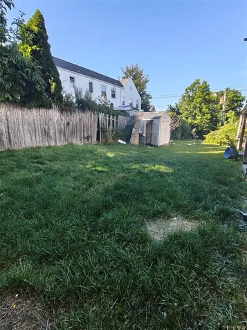 7 Lanecrest Avenue New Rochelle NY 10805