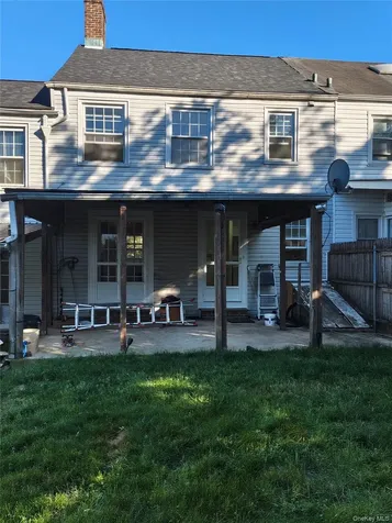 7 Lanecrest Avenue New Rochelle NY 10805